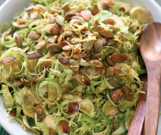 Crunchy Sprout Salad with Pumpkin Seeds and Balsamic Vinegar Recipe