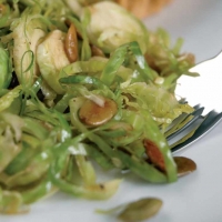Crunchy Sprout Salad with Pumpkin Seeds and Balsamic Vinegar Recipe