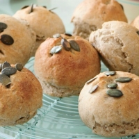 Oat and Rye Rolls with Pumpkin Seeds Recipe