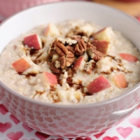 Pink Lady Porridge with Pecans and Cinnamon Recipe