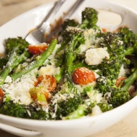 Purple Sprouting Broccoli, Mozzarella and Tomato Bake Recipe