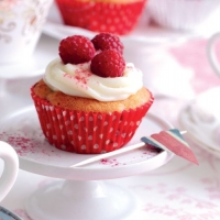 Raspberry Cream Cupcakes Recipe
