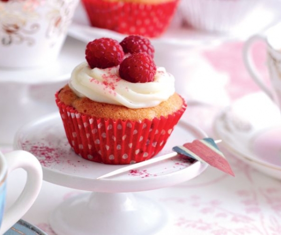 Raspberry Cream Cupcakes Recipe