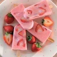Strawberry and Coconut Ice Lollies Recipe