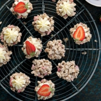 Strawberry and Lemon Munchkins Recipe
