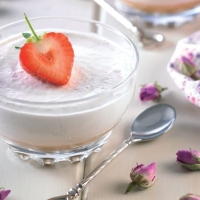 Strawberry and Rose Mousse Cheesecake Pots Recipe