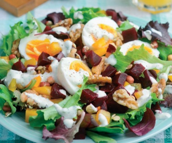 Power Salad with Walnuts, Sprouted Beans and Beetroot Recipe